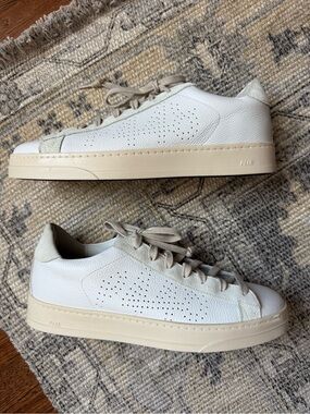 P448 Women’s Italian Genuine Leather ‘John’ Sneaker, Size 39 (US 8.5/9)